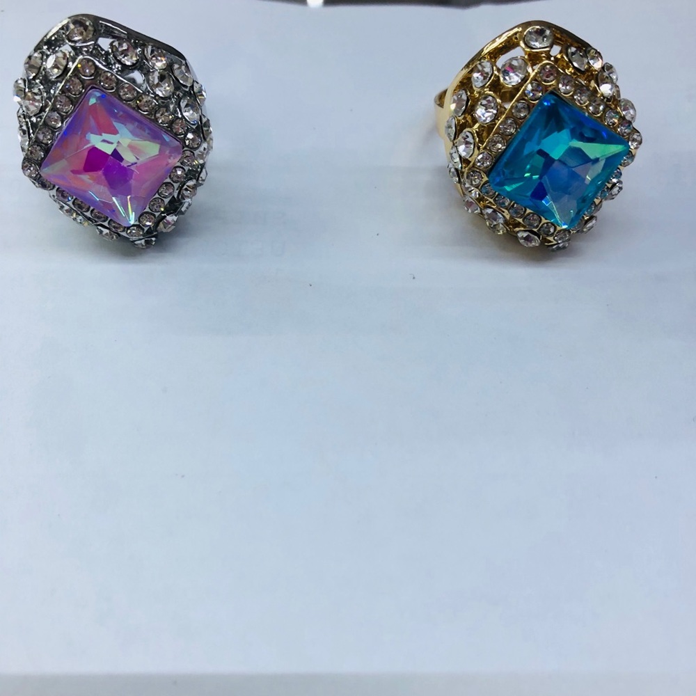 NEW Rhinestone Vintage Costume Rings 💙 - Picture 3 of 4